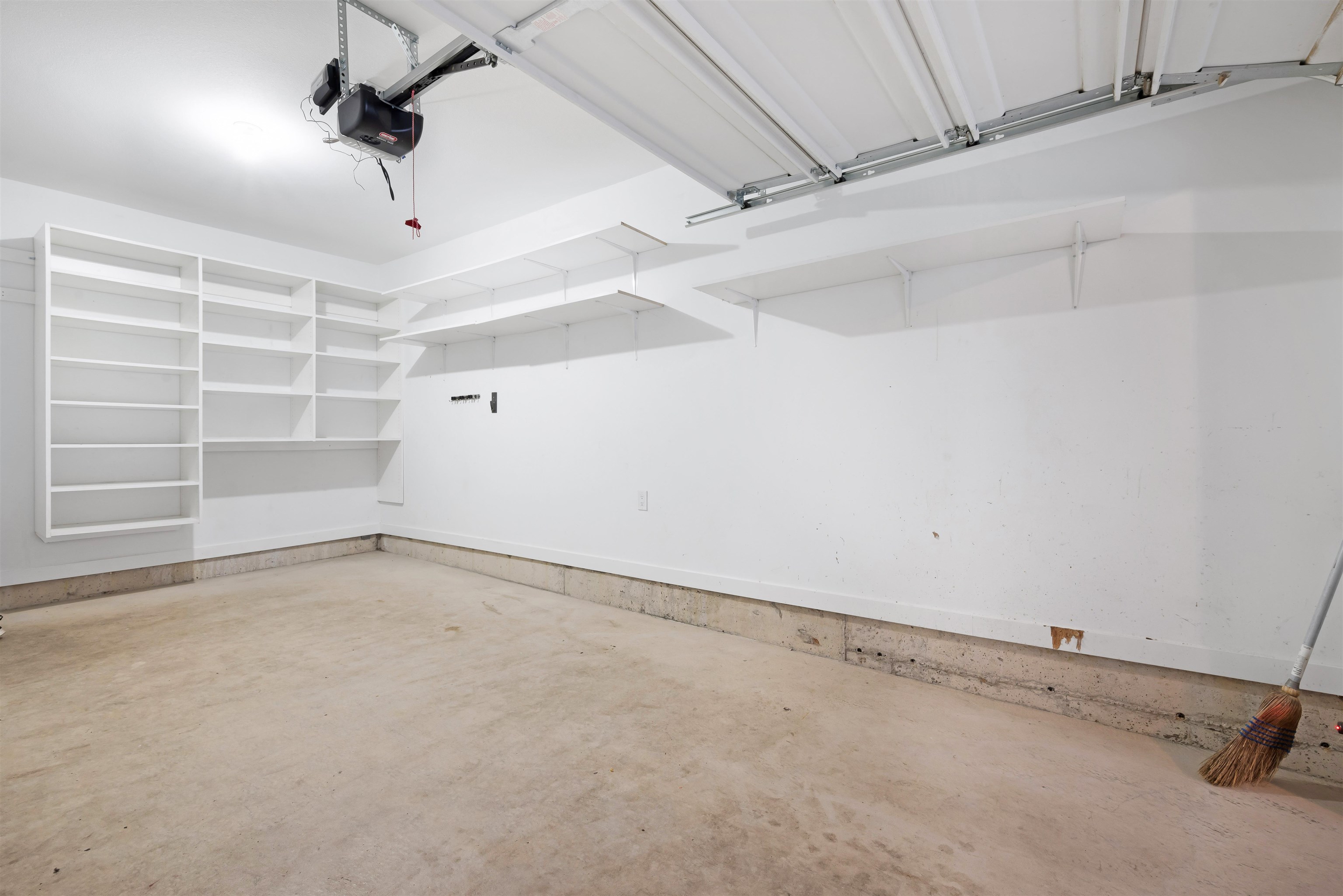 8168 136 A Street 165