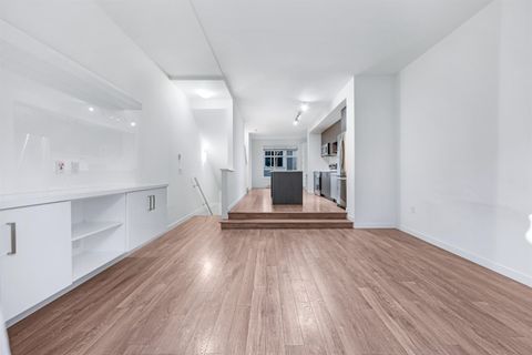 8168 136 A Street 165 Surrey BC V3W 2Z6