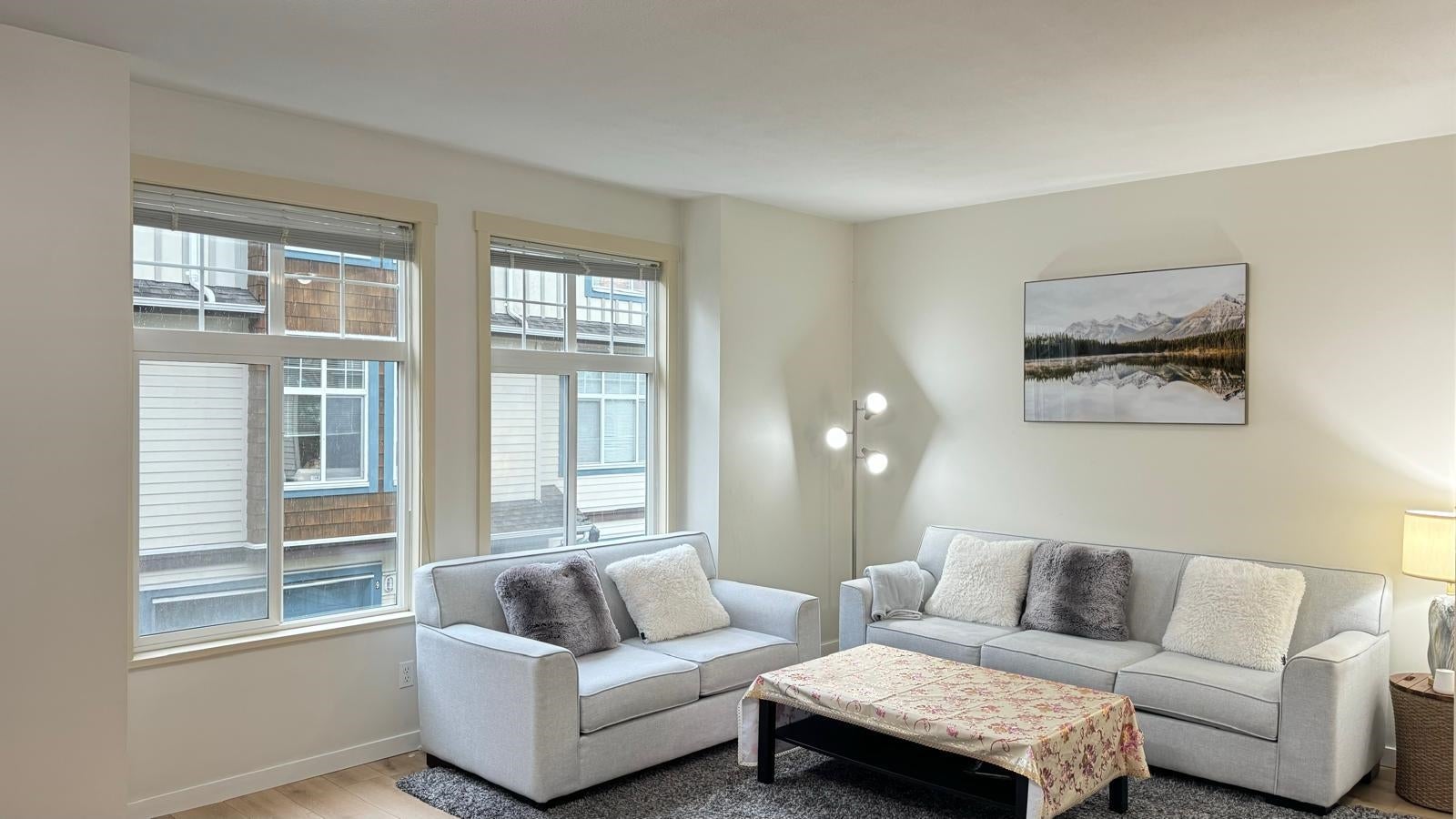16588 Fraser Highway 15