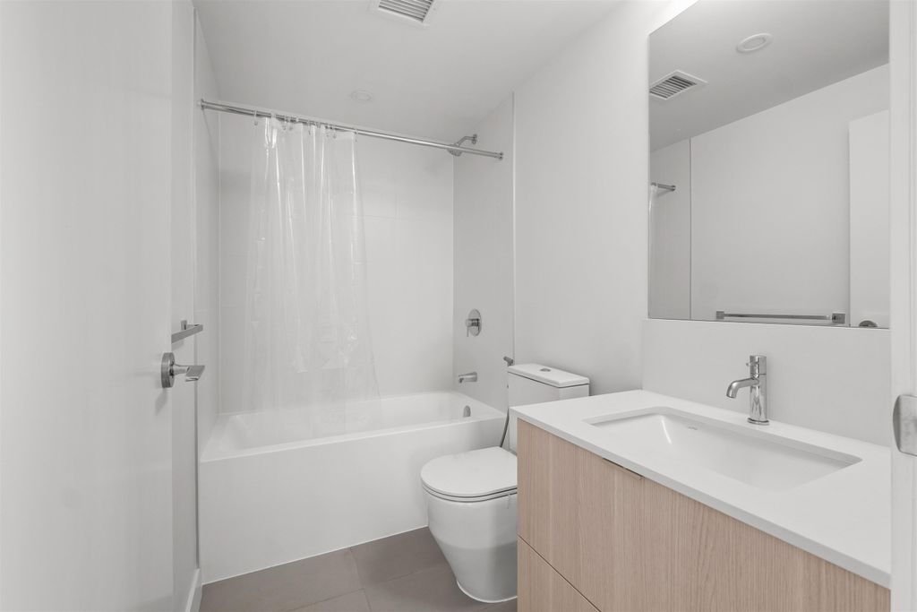 listing image 1105021889341539298