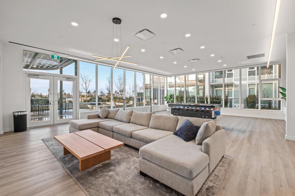 listing image 1104035423539594725