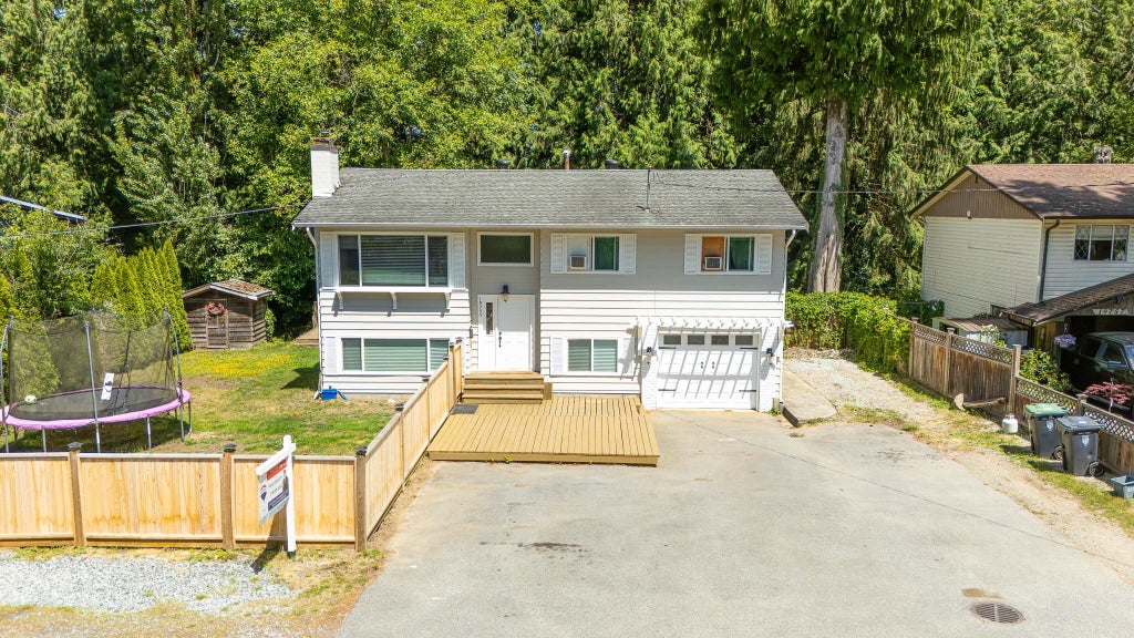 Photo of 19745 38a Avenue, Langley, BC V3A 4W7 (MLS # R3160595)