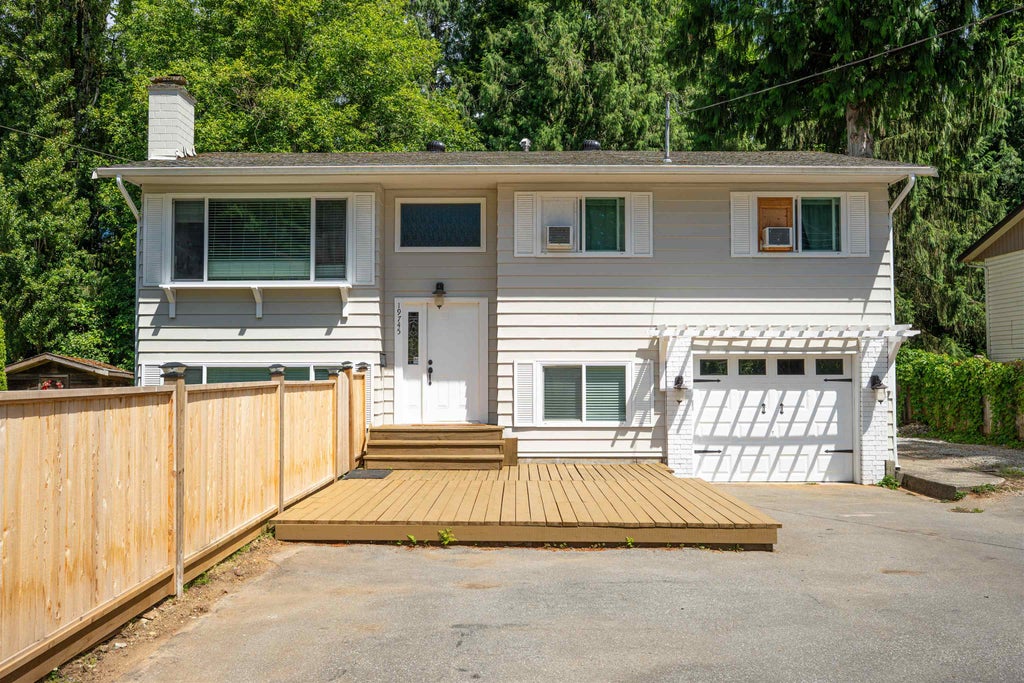 Photo of 19745 38a Avenue, Langley, BC V3A 4W7 (MLS # R3160595)