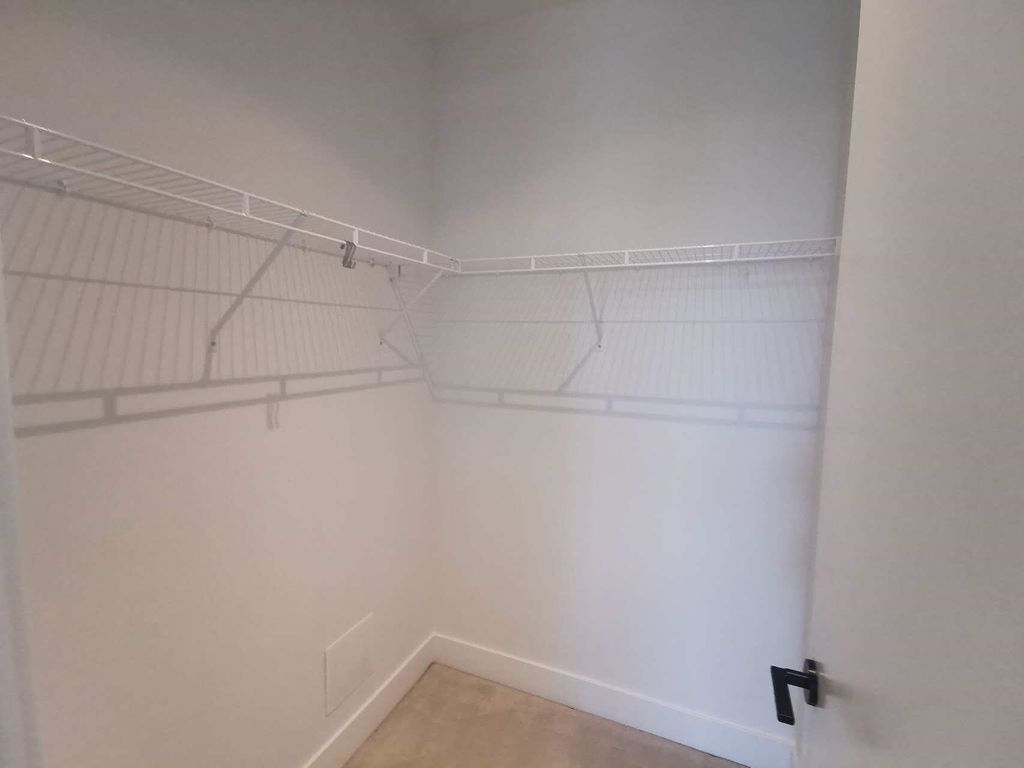 listing image 1101147021981591290