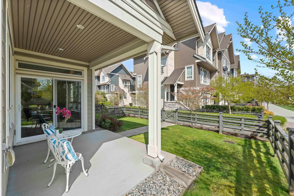 listing image 1101536643187260109