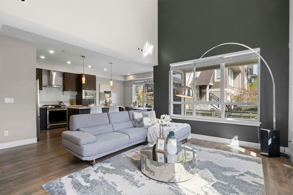 listing image 1106125584356622683