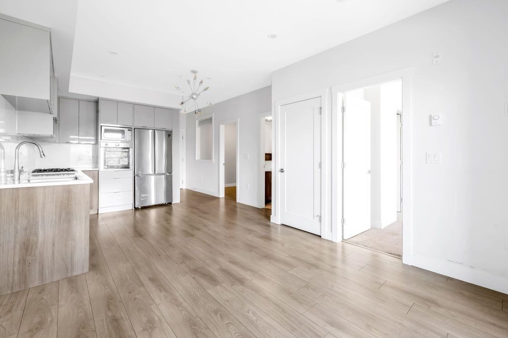 listing image 1101211545513462905