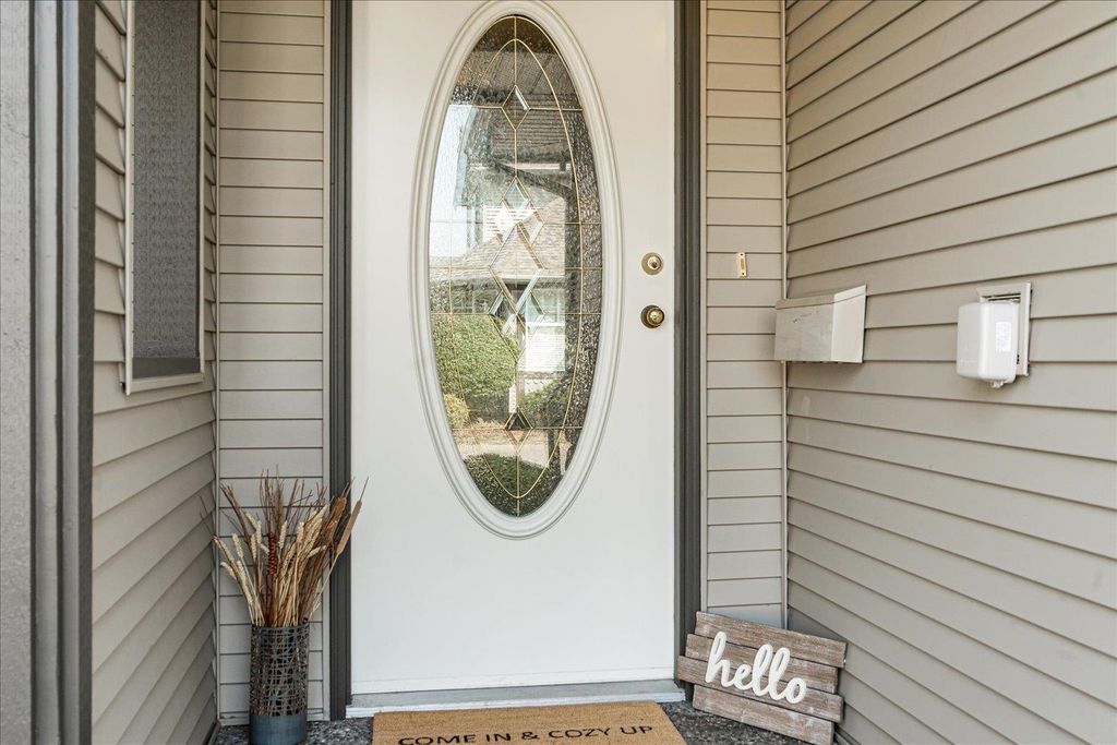 listing image 1100155577259526960