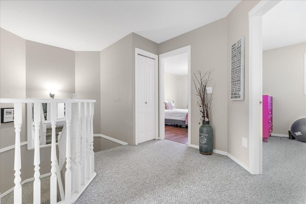 listing image 1105060129661093175