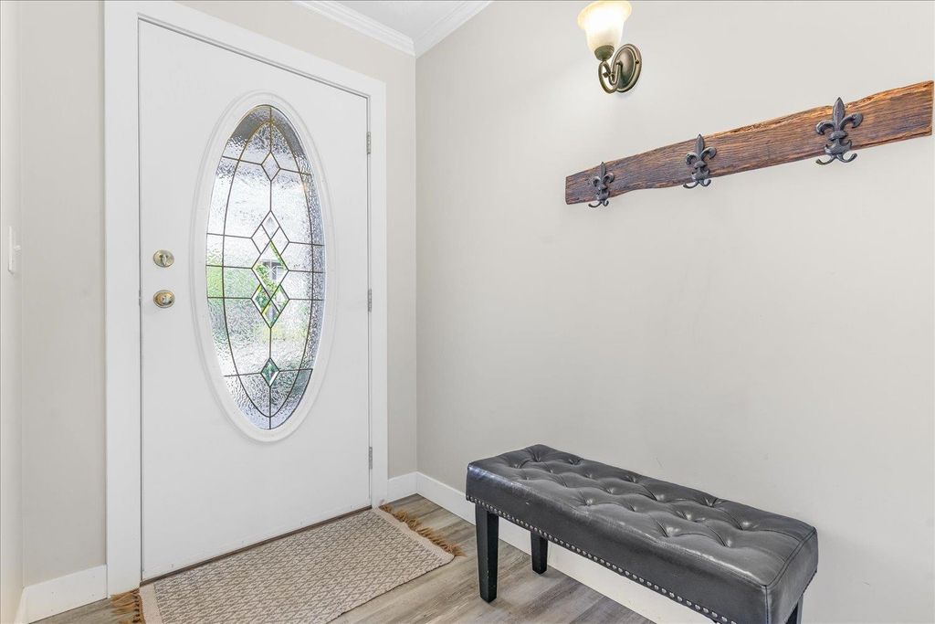 listing image 1107214652605597580