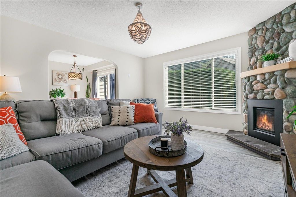 listing image 1109605202765348174