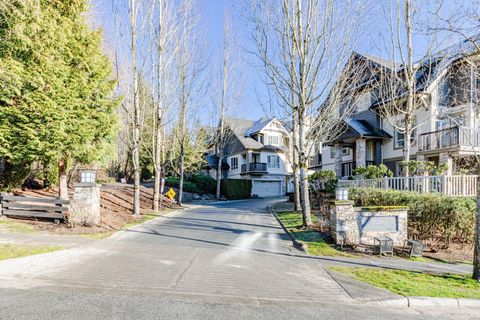 3065 Dayanee Springs Boulevard 3 Coquitlam BC V3E 0A5