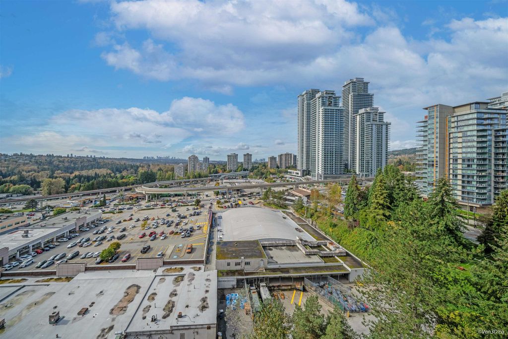 listing image 1106345732303576076