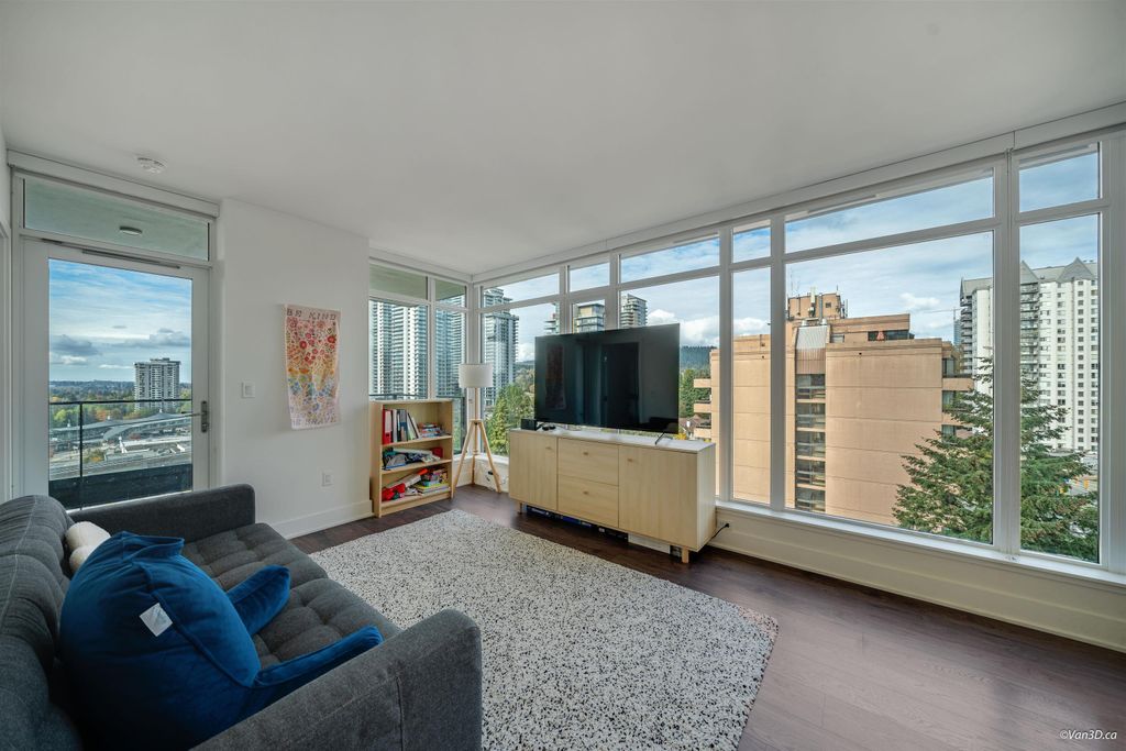 listing image 1102891106948952389