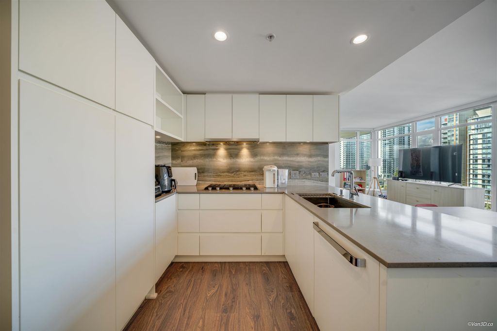 listing image 1108882295826392252
