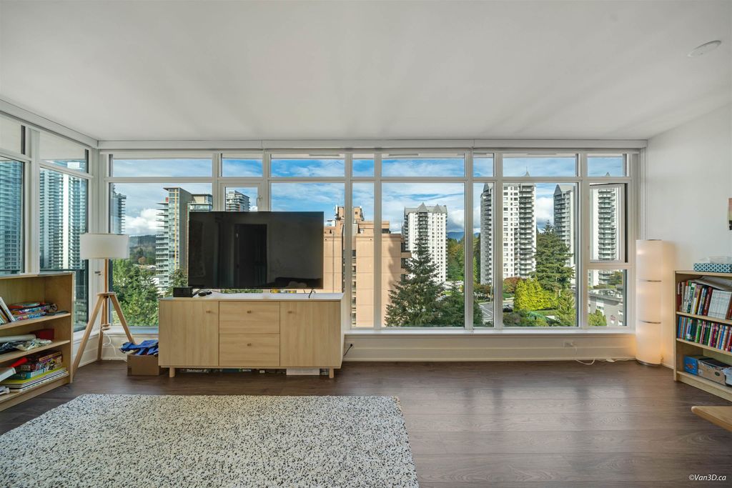 listing image 1104023394745107646