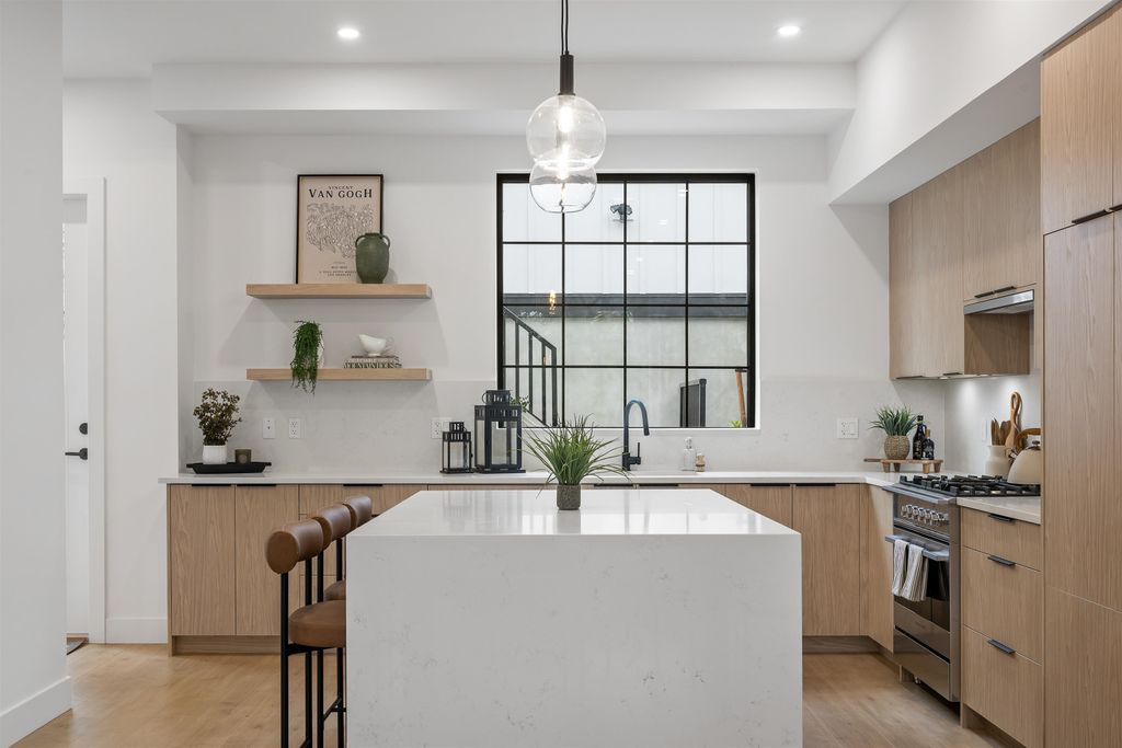 listing image 1109078029364089871