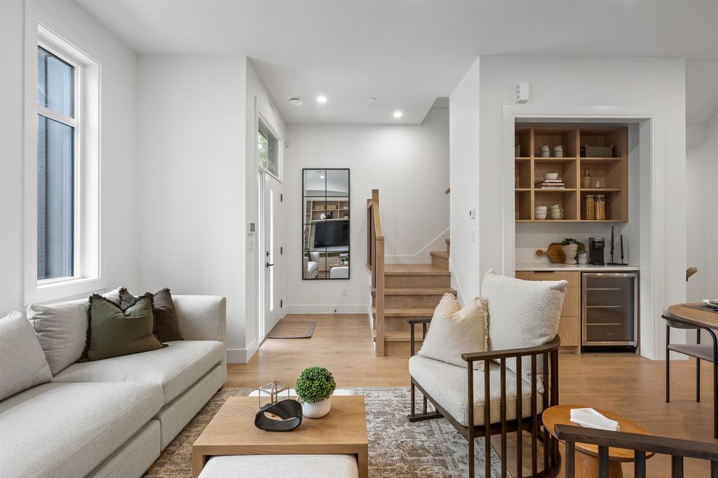 listing image 1105717573850506262