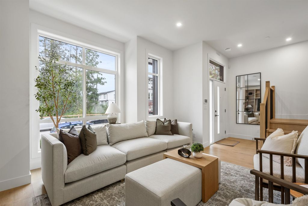listing image 1104561336696545059