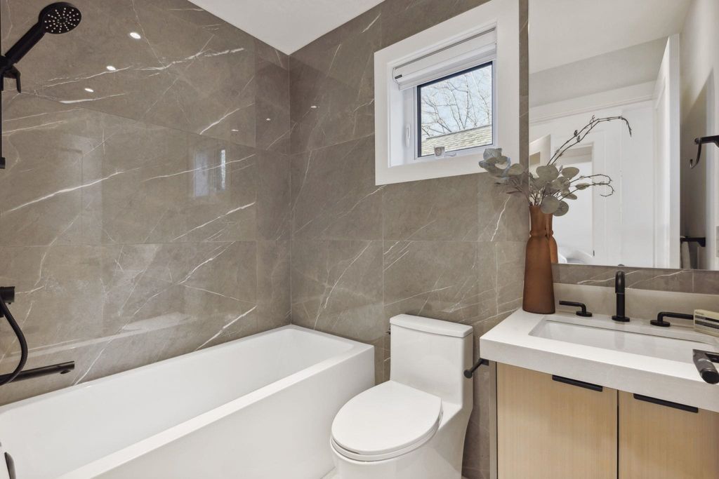 listing image 1105013518665705179