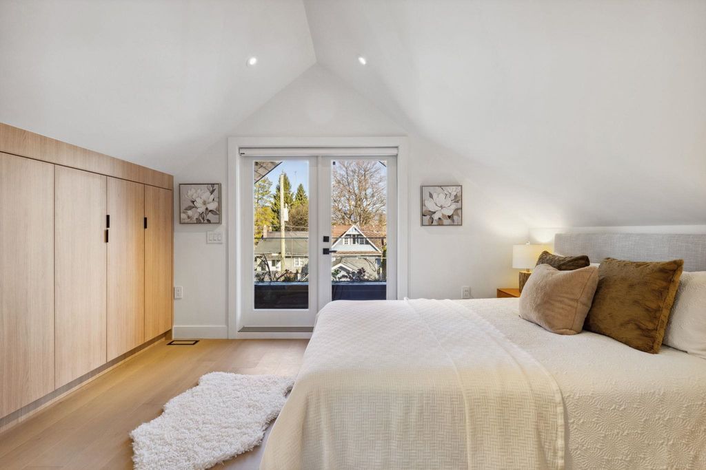 listing image 1106648459738490190