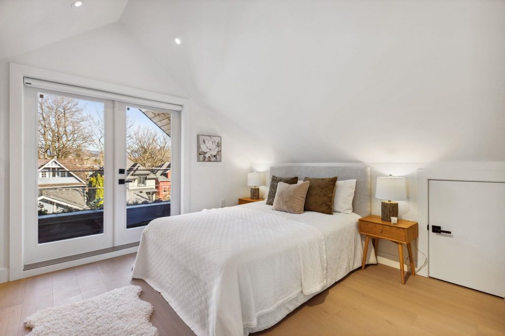 listing image 1109542973229614524