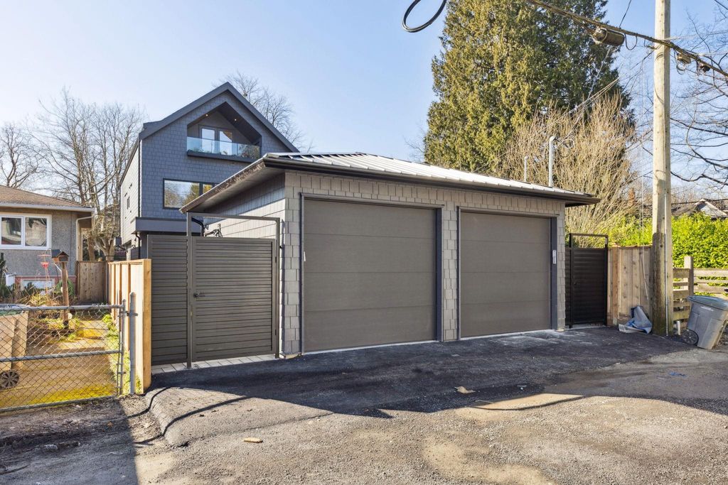 listing image 1106116106786756410