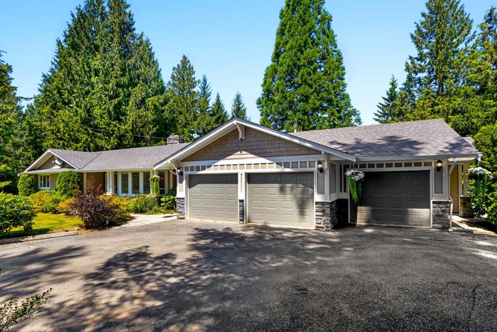 Photo of 26627 60 Avenue, Langley, BC V4W 1V7 (MLS # R3148467)