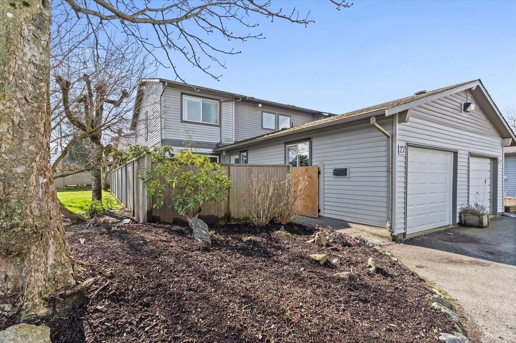 Photo of 46689 First Avenue #27, Chilliwack, BC V2P 1X5 (MLS # R3098036)