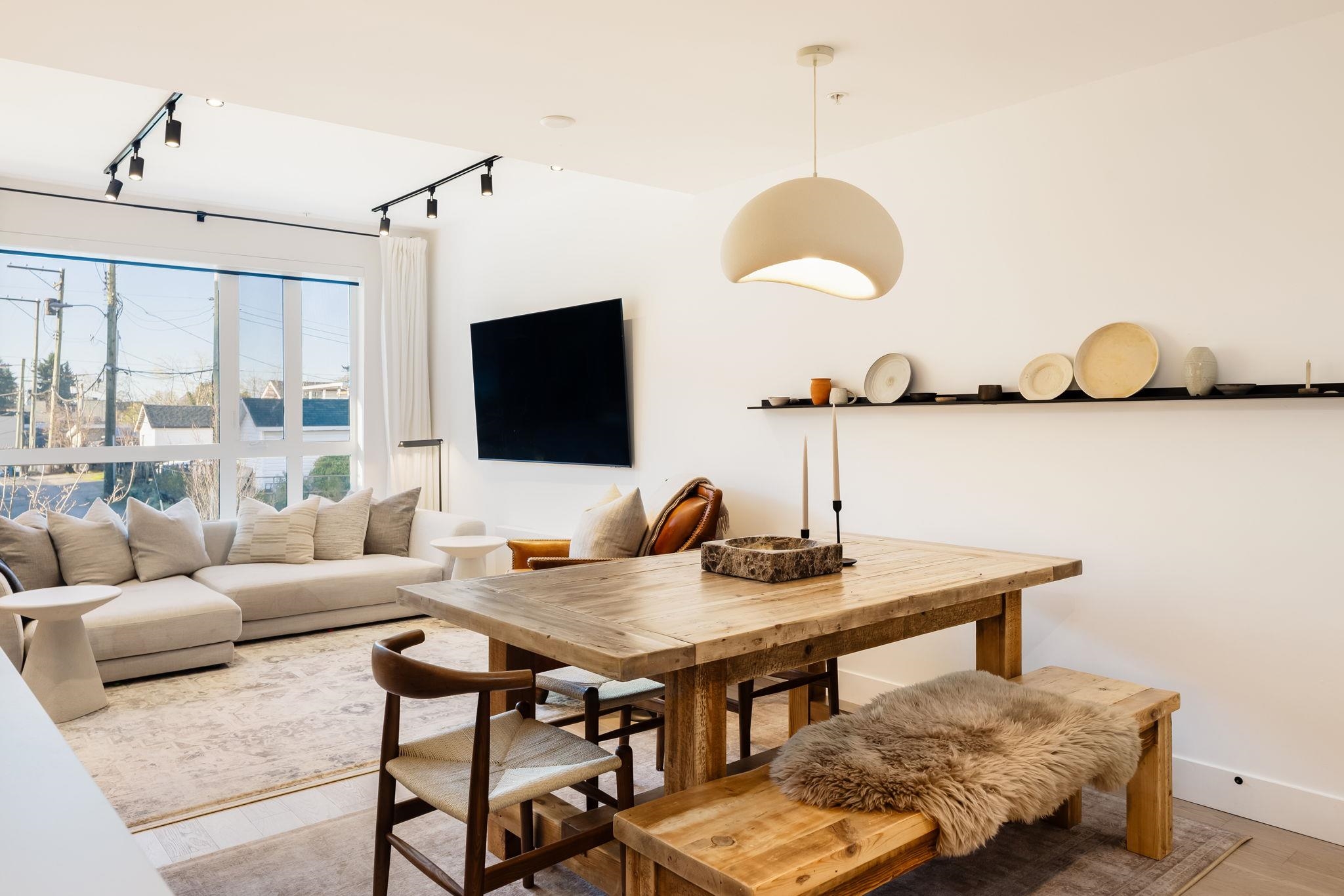 3914 Dumfries Street