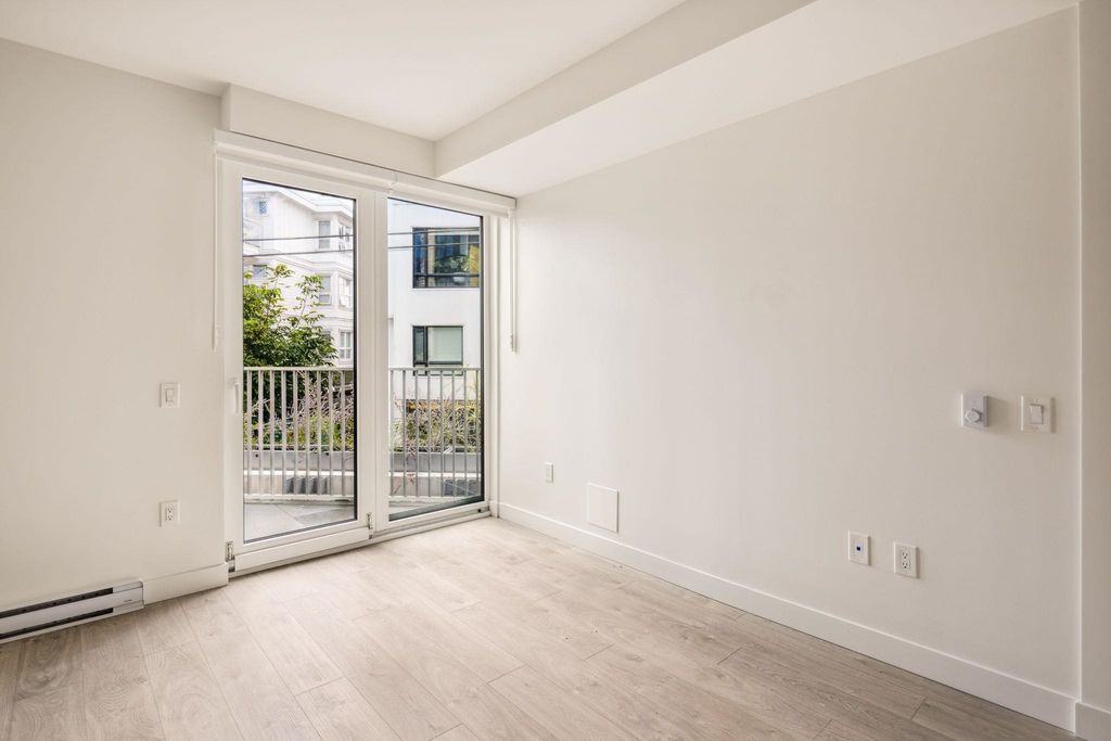 listing image 1109950992418987134