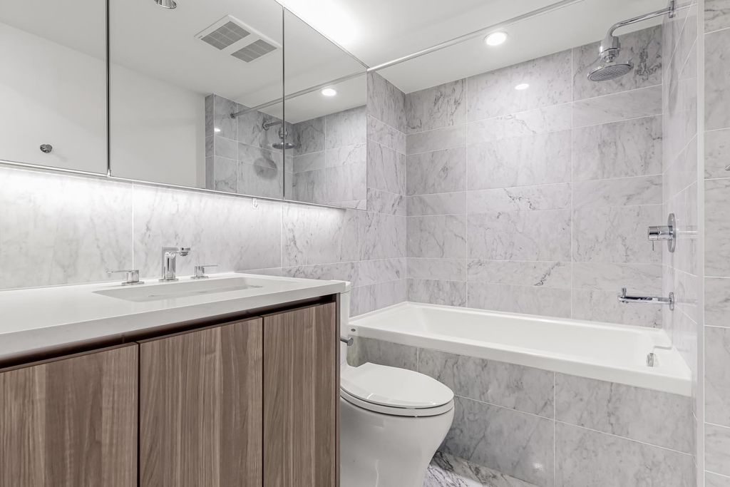 listing image 1103276790306350100