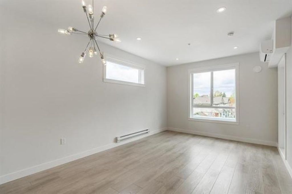 listing image 1102936370896351340