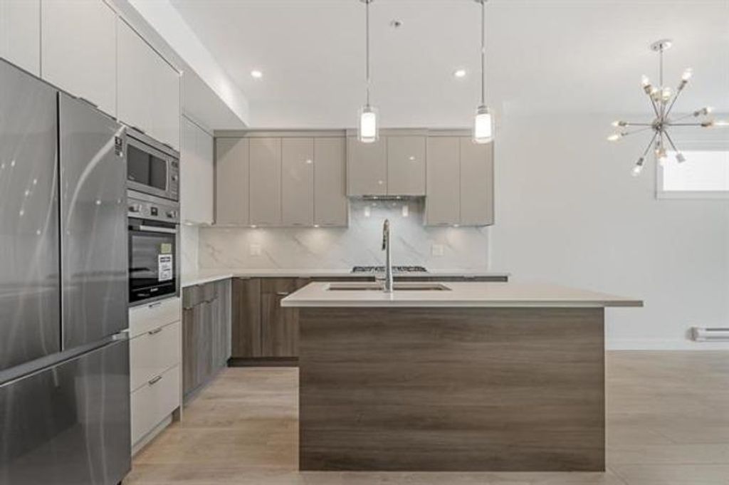 listing image 1103634812527443972