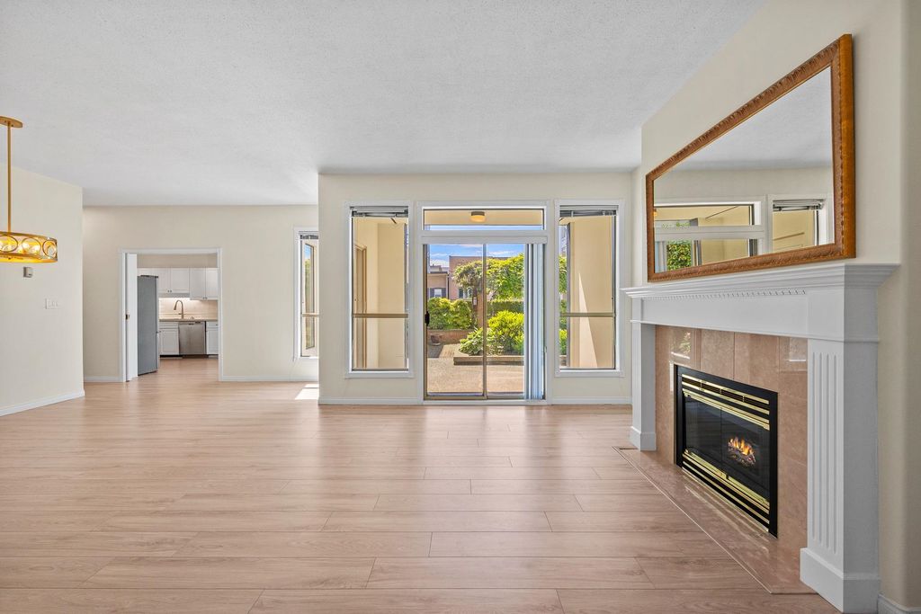 listing image 1106891844047425220