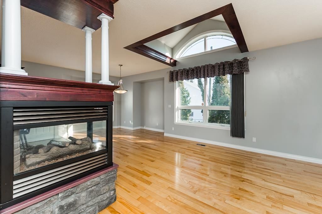 listing image 1106725312937892714