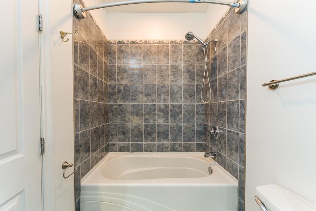 listing image 1104148654555443602