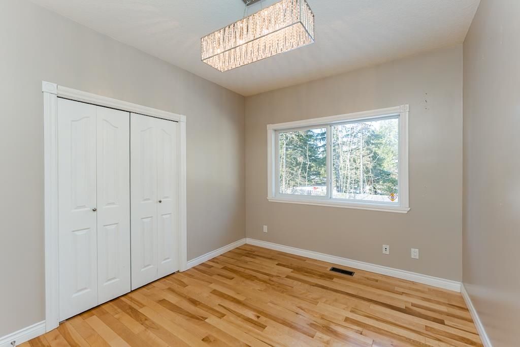 listing image 1106442159579042139