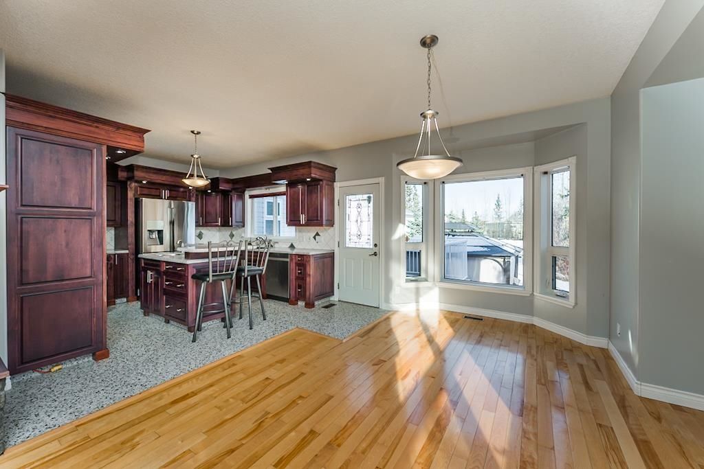 listing image 1103043377184112278