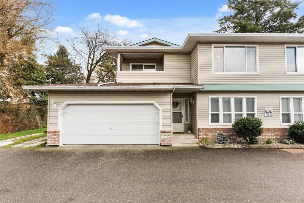 Photo of 46209 Cessna Drive #5, Chilliwack, BC V2P 1A7 (MLS # R3097095)