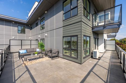 5398 207 Street 503 Langley BC V3A 2G1