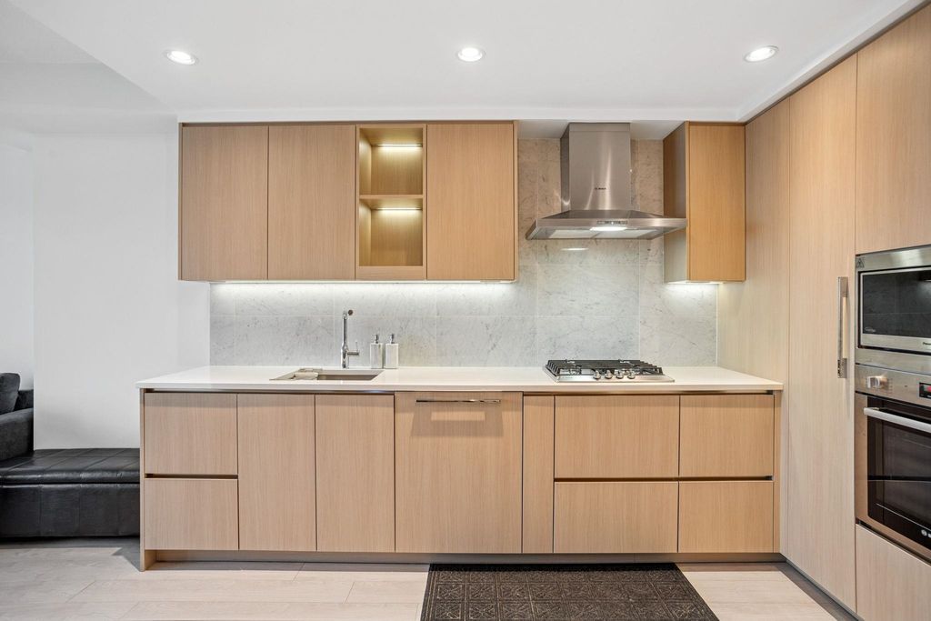 listing image 1105466633055581422