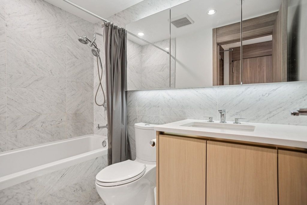 listing image 1103424699599563373
