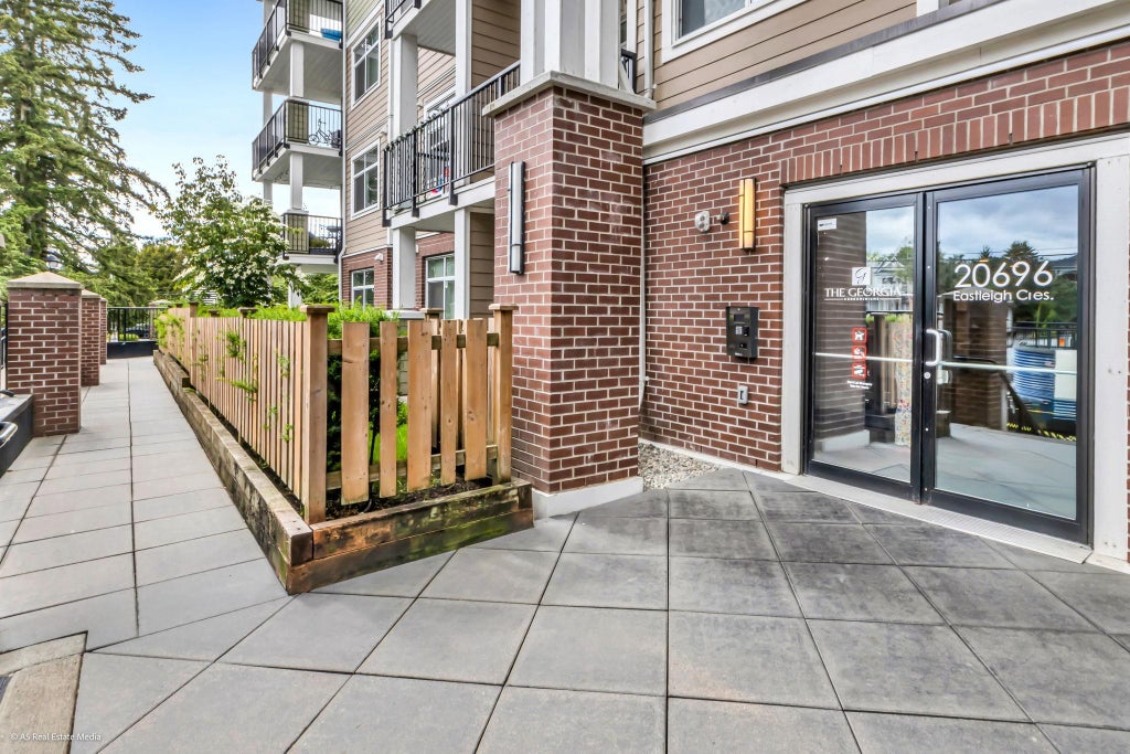Photo of 20696 Eastleigh Crescent #317, Langley, BC V3A 0M3 (MLS # R3166231)