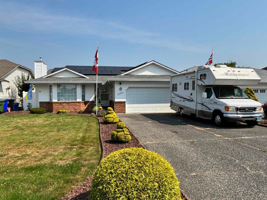 Photo of 46669 Ramona Drive, Chilliwack, BC V2P 8B4 (MLS # R3153768)