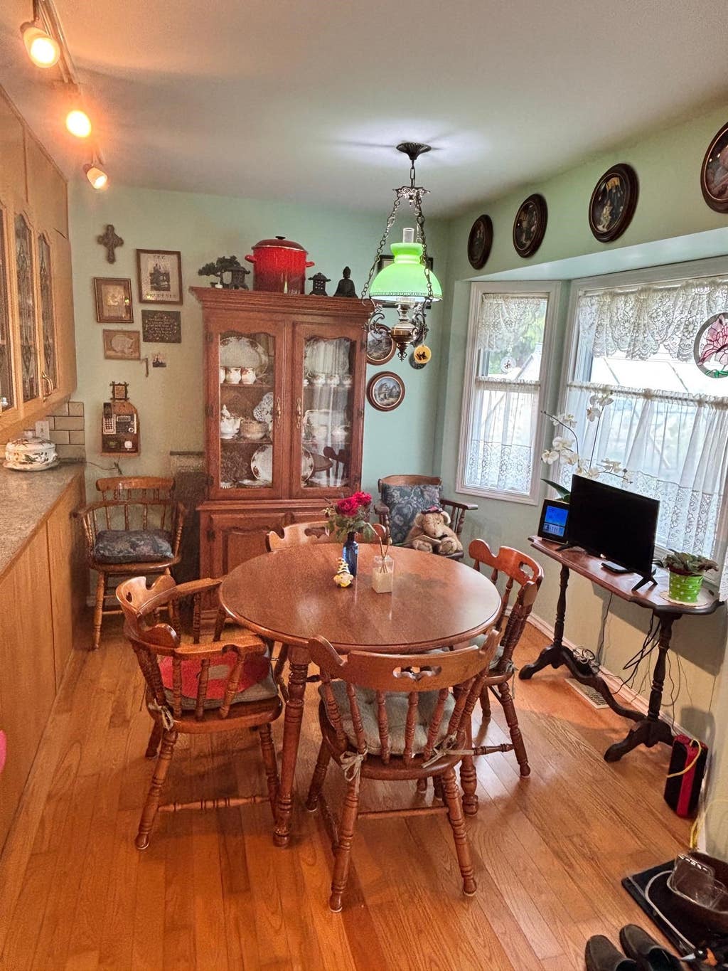 Photo of 46669 Ramona Drive, Chilliwack, BC V2P 8B4 (MLS # R3153768)