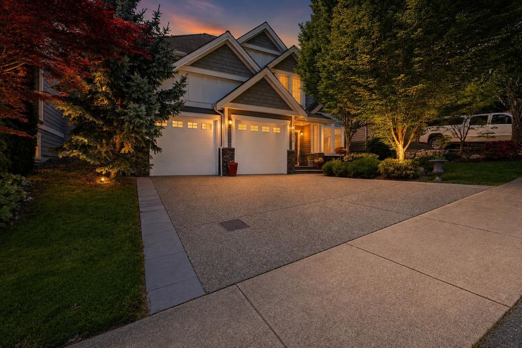 Photo of 35576 Goodbrand Drive, Abbotsford, BC V3G 3E7 (MLS # R3123012)