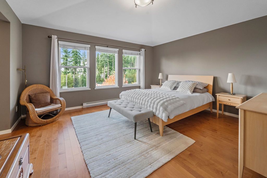 listing image 1105766290833605678