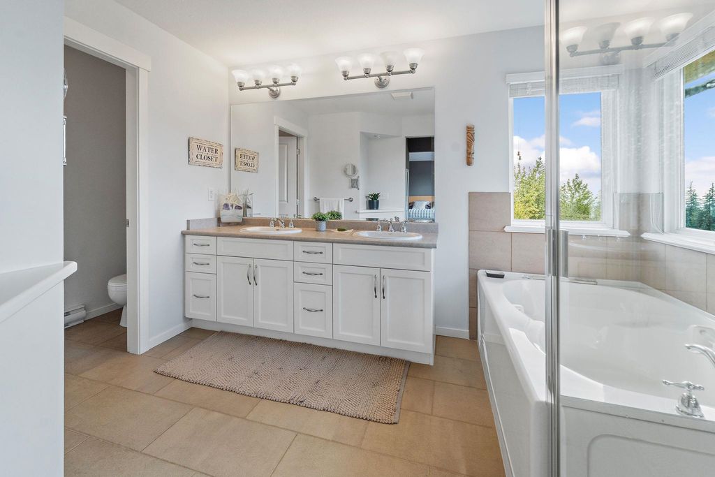 listing image 1101338875283207985