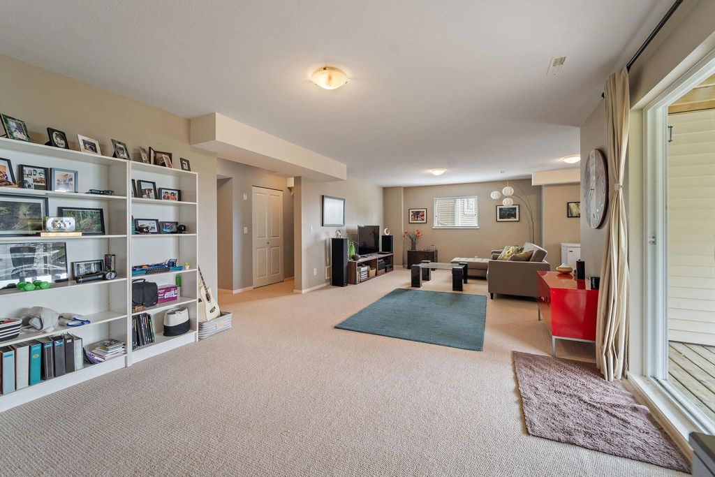 listing image 1104844993185764843